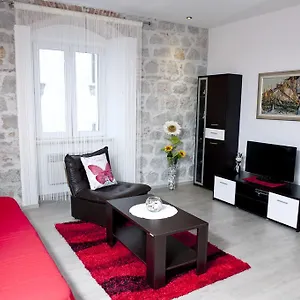 apartman-u-srcu-grada-ilicev-prolaz.splithotels.org/