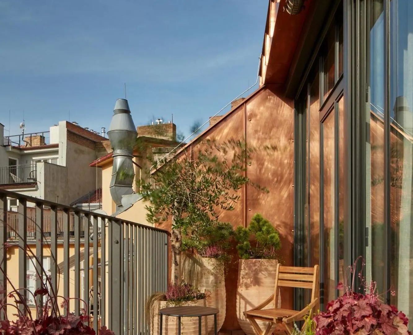 The Emerald Prague Apartment